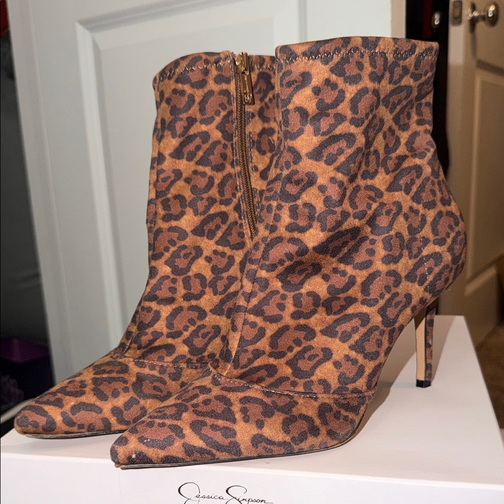 Jessica Simpson Brown Leopard Heeled Boots